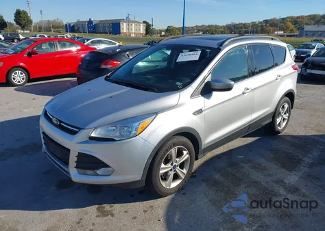 2014 Ford Escape Se z USA, uszkodzony, nr VIN 1FMCU0GX8EUD80155